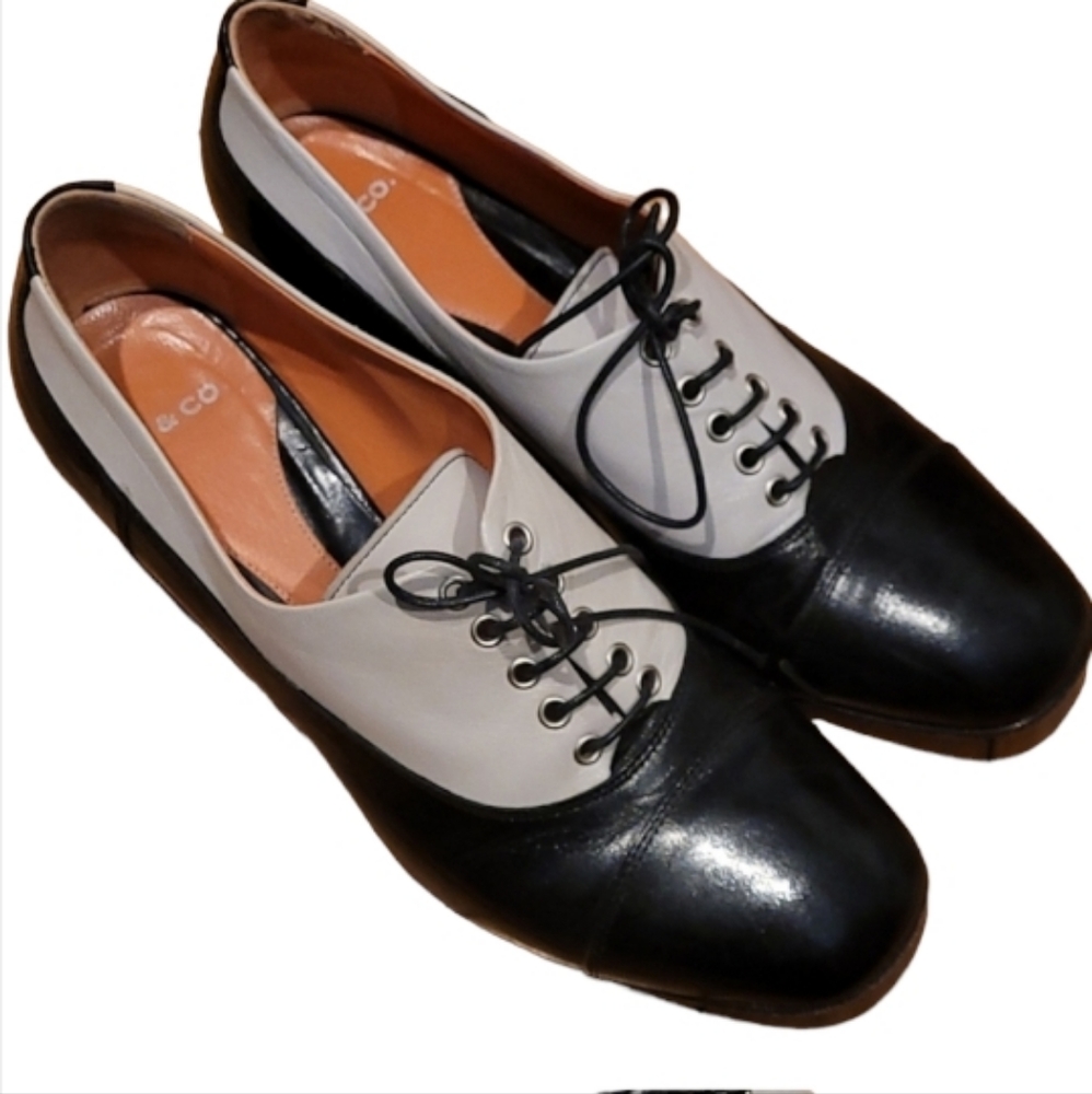 Vero Cuoio To & Co stunning vintage style leather two tones, Beautiful Condition